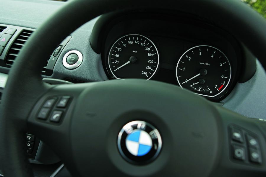  BMW 1-Series 5-Door 2005 года  (фото 93 из 187)